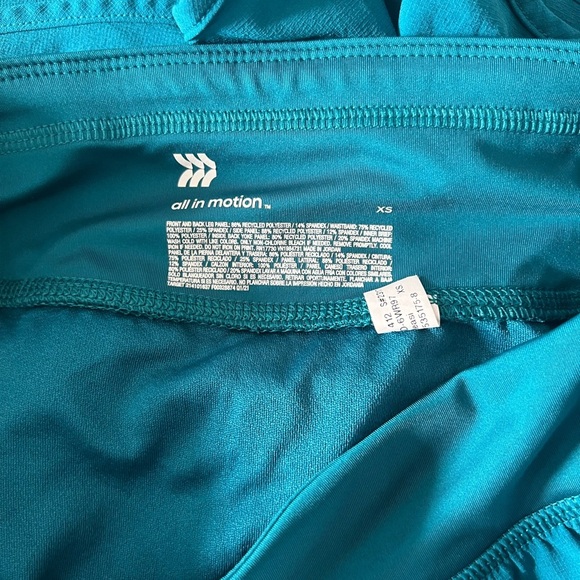 All in motion - Short Athletic Shorts - Picture 4 of 4